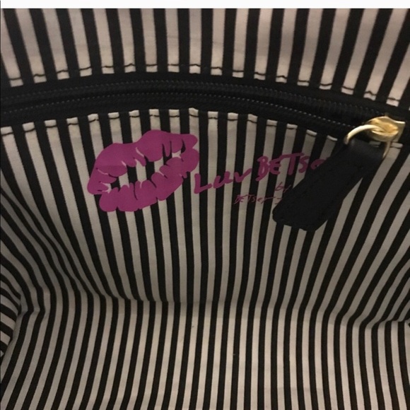 Betsey Johnson Handbag Great Condition - Picture 6 of 6
